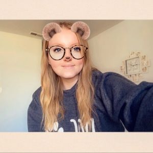 Meet your Posher, Briana